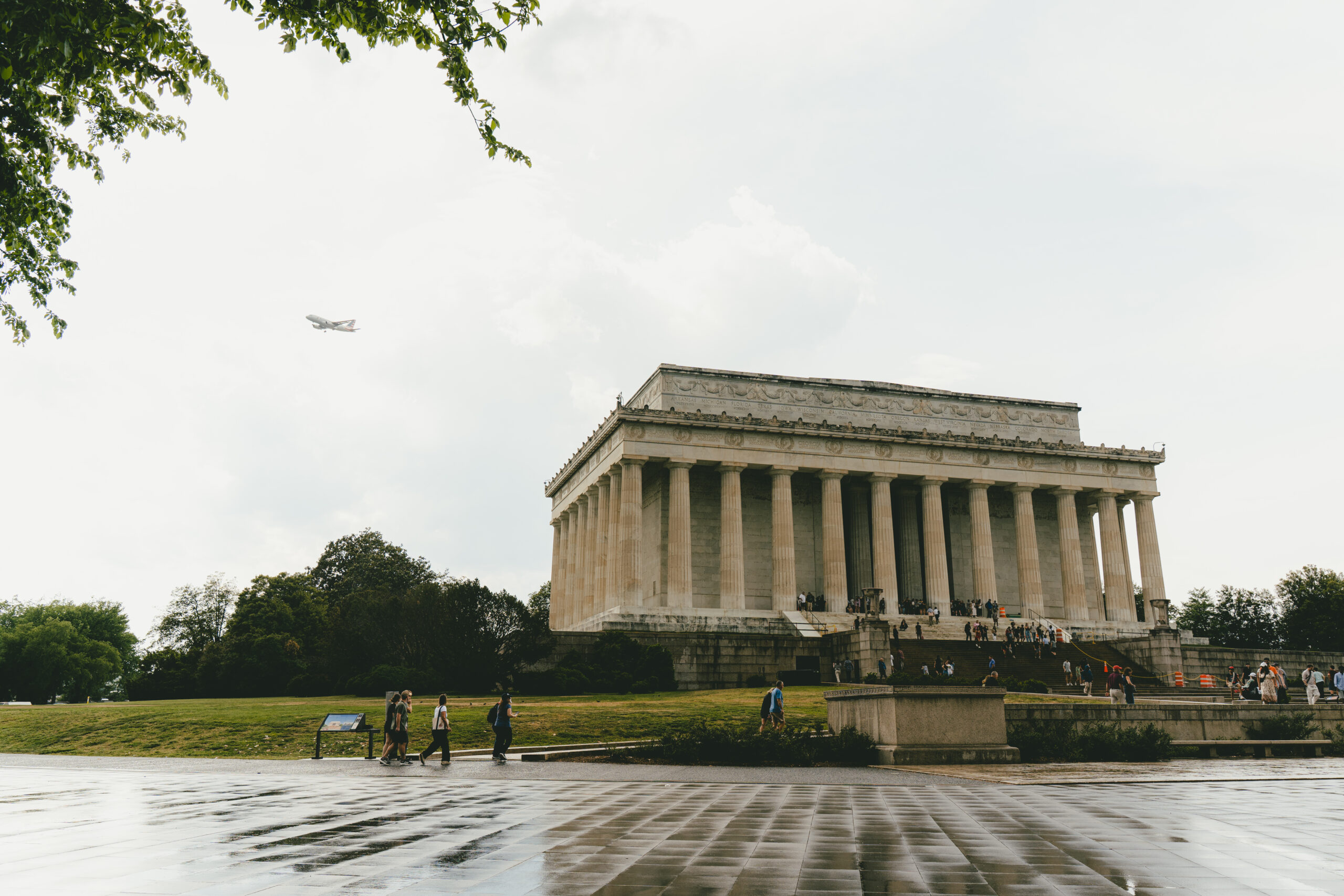 Card: Lincoln Memorial - Image 1